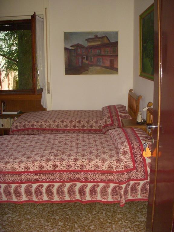 Bed and Breakfast La Casa Creativa Lomnago Екстер'єр фото